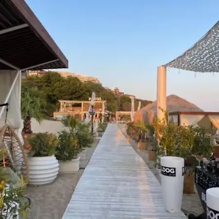Apartment Beachfront Marina Dinevi *